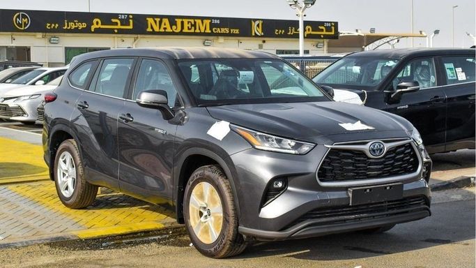 Новый Toyota Highlander IV (U70), 2.5 л, 2024 в Дубае от Najem Motors Серый цвет. GCC | AUTO.AE