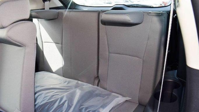 New Toyota Highlander IV (U70), 2.5 l, 2023 in Dubai by Najem Motors, White color. GCC Specs | AUTO.AE