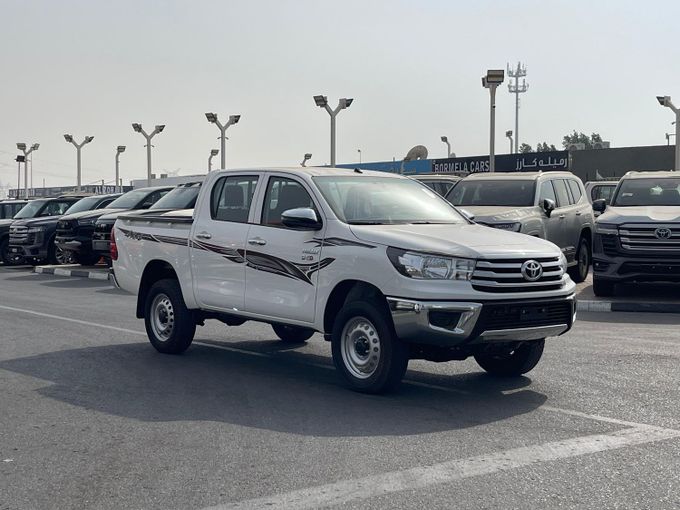 New Toyota Hilux VIII Facelift 2, 2.8 l, 2025 in Dubai by Bormela Cars, White color. GCC Specs | AUTO.AE