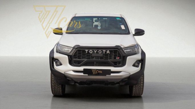 Новый Toyota Hilux VIII Рестайлинг 2, 2.8 л, 2024 в Дубае от 777 CARS Белый цвет. GCC | AUTO.AE