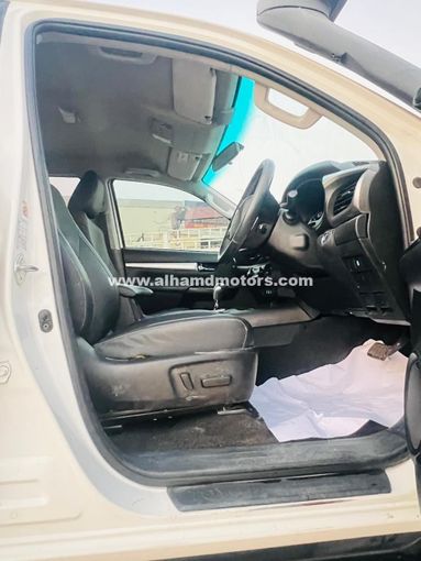 Used Toyota Hilux VIII, 2.8 l, 2016 in Dubai by Alhamd Motors, White color. Other | AUTO.AE