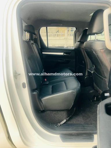 Used Toyota Hilux VIII, 2.8 l, 2016 in Dubai by Alhamd Motors, White color. Other | AUTO.AE