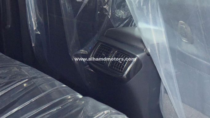 Used Toyota Hilux VIII Facelift, 2.8 l, 2023 in Dubai by Alhamd Motors, Bronze color. Other | AUTO.AE