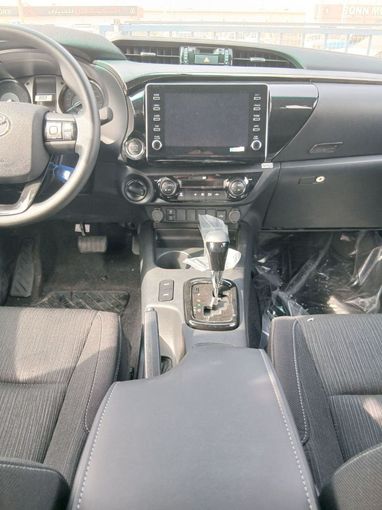 New Toyota Hilux VIII Facelift, 4.0 l, 2025 in Dubai by Mohamed Hakim Motors, Black color. GCC Specs | AUTO.AE