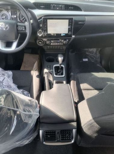 New Toyota Hilux VIII Facelift, 2.4 l, 2023 in Dubai by Mohamed Hakim Motors, Grey color. GCC Specs | AUTO.AE