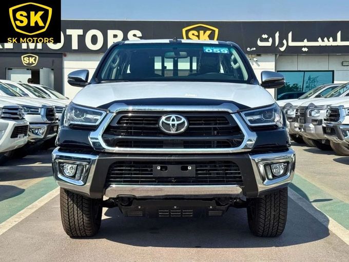 Новый Toyota Hilux VIII Рестайлинг, 2.7 л, 2025 в Дубае от SK Motors Черный цвет. GCC | AUTO.AE