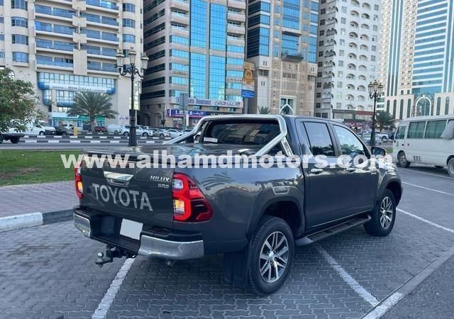 Used Toyota Hilux VIII, 2.8 l, 2018 in Dubai by Alhamd Motors, Grey color. Other | AUTO.AE