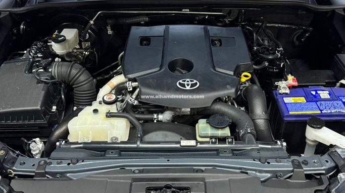Used Toyota Hilux VIII, 2.8 l, 2017 in Dubai by Alhamd Motors, Grey color. Other | AUTO.AE