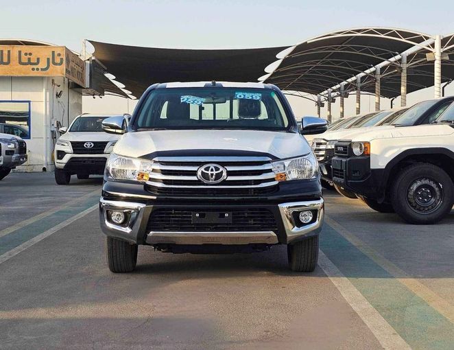 Новый Toyota Hilux VIII Рестайлинг 2, 2.7 л, 2025 в Дубае от SK Motors Черный цвет. GCC | AUTO.AE