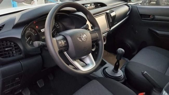 New Toyota Hilux VIII Facelift, 2.4 l, 2024 in Dubai by Soltan Auto, White color. Other | AUTO.AE