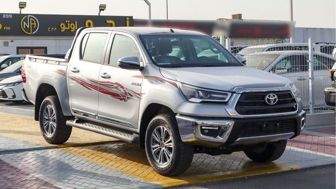 New Toyota Hilux VIII Facelift, 2.7 l, 2024 in Dubai by Najem Motors, Silver color. GCC Specs | AUTO.AE