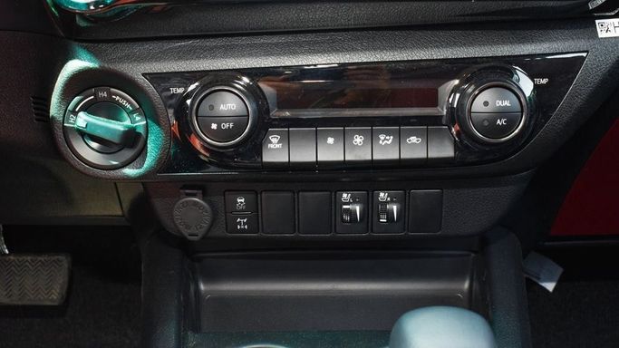 New Toyota Hilux VIII Facelift, 2.7 l, 2023 in Dubai by Najem Motors, White color. GCC Specs | AUTO.AE