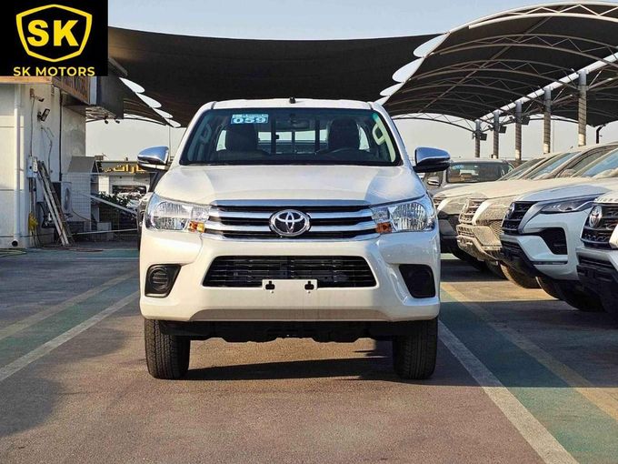 Новый Toyota Hilux VIII Рестайлинг, 2.4 л, 2025 в Дубае от SK Motors Белый цвет. GCC | AUTO.AE