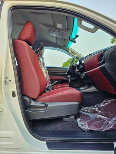 Новый Toyota Hilux VIII Рестайлинг, 2.8 л, 2025 в Дубае от SK Motors Белый цвет. Other | AUTO.AE