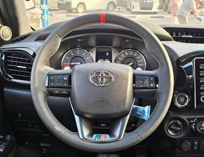 New Toyota Hilux VIII Facelift, 4.0 l, 2024 in Dubai by SK Motors, White color. Other | AUTO.AE