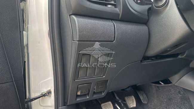 Новый Toyota Hilux VIII Рестайлинг, 2.4 л, 2024 в Дубае от Falcons GT Motors FZCO Белый цвет. Европейская | AUTO.AE