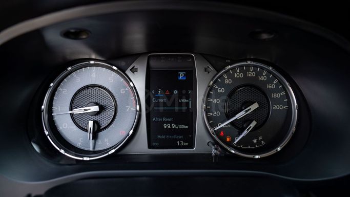 New Toyota Hilux VIII Facelift, 2.7 l, 2024 in Dubai by Milele, White color. Other | AUTO.AE