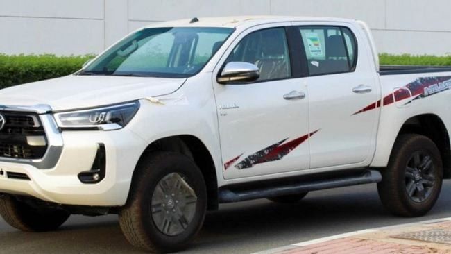 New Toyota Hilux VIII Facelift, 4.0 l, 2022 in Dubai by Falcons GT Motors FZCO, White color. GCC Specs | AUTO.AE
