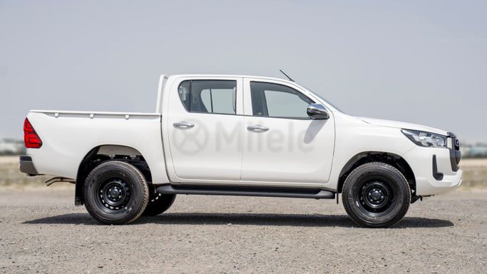 New Toyota Hilux VIII Facelift, 2.4 l, 2024 in Dubai by Milele, White color. Other | AUTO.AE