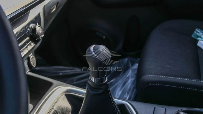 Новый Toyota Hilux VIII Рестайлинг, 2.4 л, 2024 в Дубае от Falcons GT Motors FZCO Белый цвет. Other | AUTO.AE