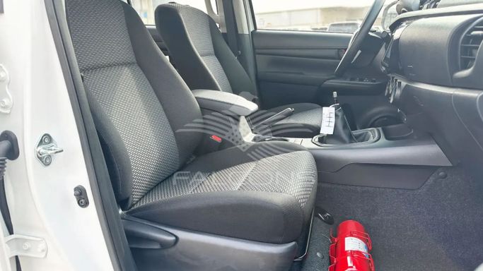 Новый Toyota Hilux VIII Рестайлинг, 2.4 л, 2024 в Дубае от Falcons GT Motors FZCO Белый цвет. Other | AUTO.AE