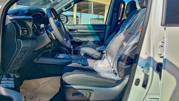New Toyota Hilux VIII Facelift, 2.8 l, 2024 in Dubai by Falcons GT Motors FZCO, White color. Other | AUTO.AE