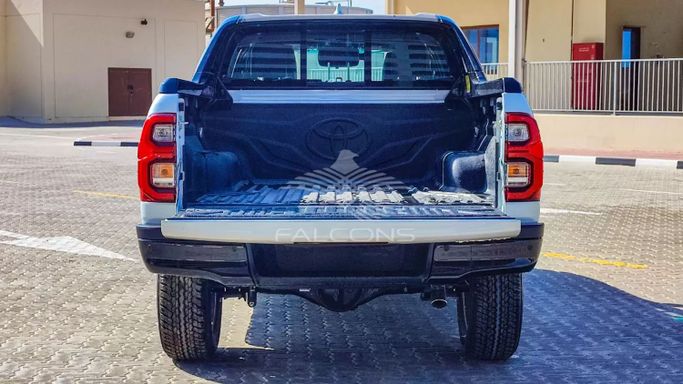 New Toyota Hilux VIII Facelift, 2.8 l, 2024 in Dubai by Falcons GT Motors FZCO, White color. Other | AUTO.AE