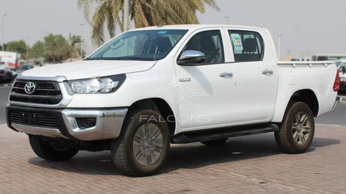 Новый Toyota Hilux VIII Рестайлинг, 2.7 л, 2023 в Дубае от Falcons GT Motors FZCO Белый цвет. Other | AUTO.AE