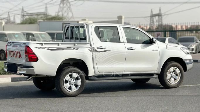 Новый Toyota Hilux VIII Рестайлинг, 2.4 л, 2024 в Дубае от Falcons GT Motors FZCO Белый цвет. Other | AUTO.AE