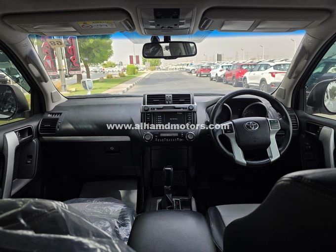 Подержанный Toyota Land Cruiser Prado 150 Series Рестайлинг 1, 3.0 л, 2015 в Дубае от Alhamd Motors Белый цвет. Other | AUTO.AE