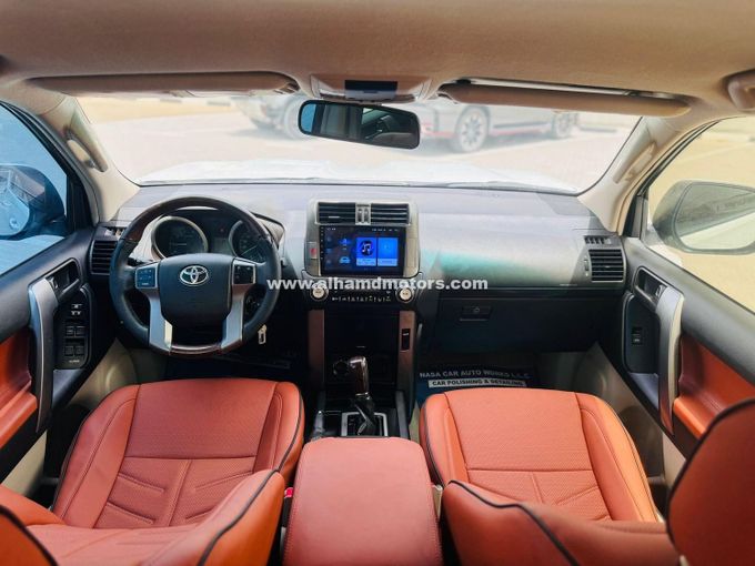 Подержанный Toyota Land Cruiser Prado 150 Series Рестайлинг 1, 2.7 л, 2013 в Дубае от Alhamd Motors Белый цвет. GCC | AUTO.AE