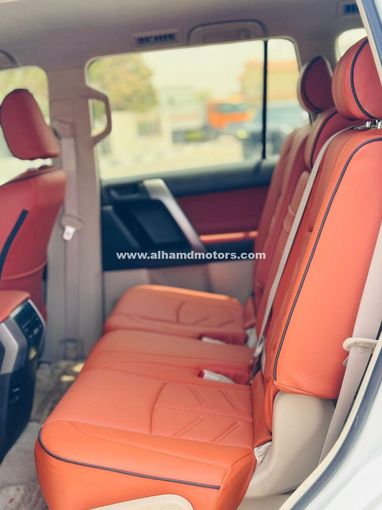 Подержанный Toyota Land Cruiser Prado 150 Series Рестайлинг 1, 2.7 л, 2013 в Дубае от Alhamd Motors Белый цвет. GCC | AUTO.AE