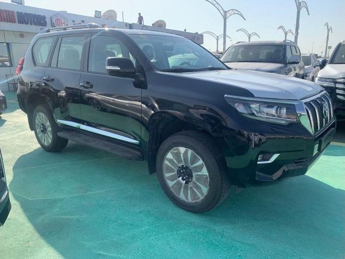 New Toyota Land Cruiser Prado 150 Series Facelift 3, 2.7 l, 2023 in Dubai by Mohamed Hakim Motors, Black color. GCC Specs | AUTO.AE