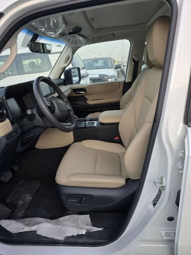 New Toyota Land Cruiser Prado 250 Series, 2.4 l, 2025 in Dubai by Mohamed Hakim Motors, White color. Other | AUTO.AE