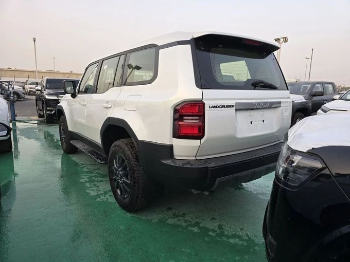 New Toyota Land Cruiser Prado 250 Series, 2.4 l, 2025 in Dubai by Mohamed Hakim Motors, White color. Other | AUTO.AE
