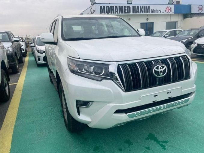 New Toyota Land Cruiser Prado 150 Series Facelift 3, 2.7 l, 2023 in Dubai by Mohamed Hakim Motors, White color. GCC Specs | AUTO.AE