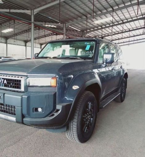 New Toyota Land Cruiser Prado 250 Series, 2.8 l, 2024 in Dubai by Mohamed Hakim Motors, Green color. GCC Specs | AUTO.AE