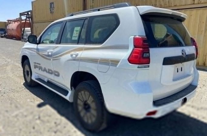 New Toyota Land Cruiser Prado 150 Series Facelift 3, 4.0 l, 2023 in Dubai by Mohamed Hakim Motors, White color. GCC Specs | AUTO.AE