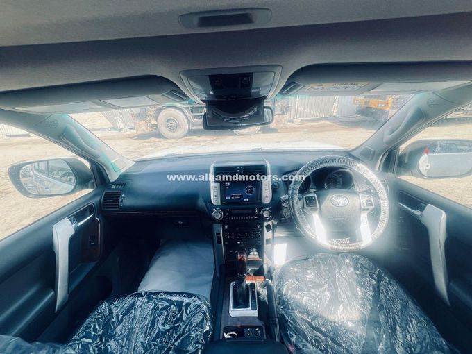 Подержанный Toyota Land Cruiser Prado 150 Series Рестайлинг 1, 3.0 л, 2013 в Дубае от Alhamd Motors Белый цвет. Other | AUTO.AE