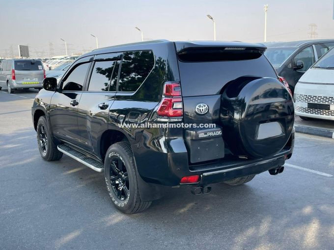 Подержанный Toyota Land Cruiser Prado 150 Series Рестайлинг 1, 3.0 л, 2015 в Дубае от Alhamd Motors Черный цвет. Other | AUTO.AE
