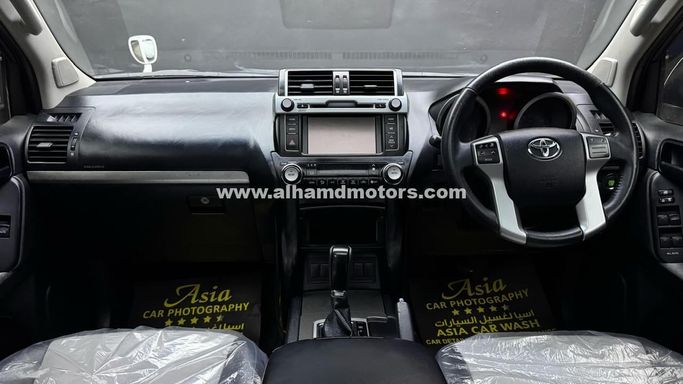 Used Toyota Land Cruiser Prado 150 Series Facelift 1, 3.0 l, 2015 in Dubai by Alhamd Motors, White color. Other | AUTO.AE