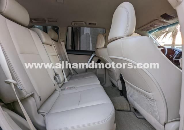 Подержанный Toyota Land Cruiser Prado 150 Series Рестайлинг 2, 4.0 л, 2019 в Дубае от Alhamd Motors Белый цвет. Other | AUTO.AE