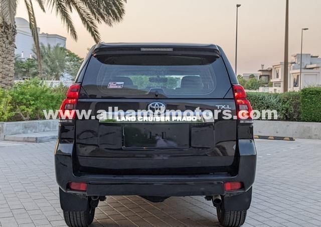 Подержанный Toyota Land Cruiser Prado 150 Series Рестайлинг 2, 2.7 л, 2019 в Дубае от Alhamd Motors Черный цвет. Other | AUTO.AE
