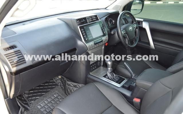 Подержанный Toyota Land Cruiser Prado 150 Series Рестайлинг 3, 2.8 л, 2023 в Дубае от Alhamd Motors Белый цвет. Other | AUTO.AE