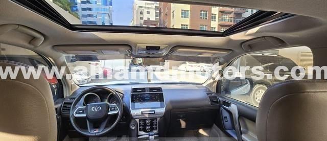 Used Toyota Land Cruiser Prado 150 Series, 4.0 l, 2011 in Dubai by Alhamd Motors, White color. Other | AUTO.AE
