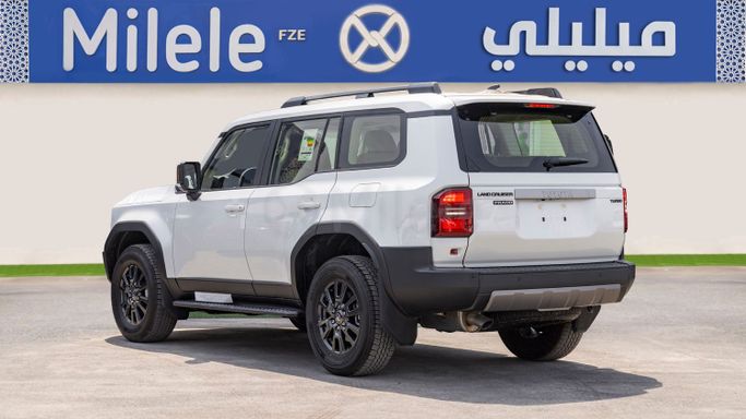 Новый Toyota Land Cruiser Prado 250 Series, 2.8 л, 2025 в Дубае от Milele Белый цвет. Other | AUTO.AE