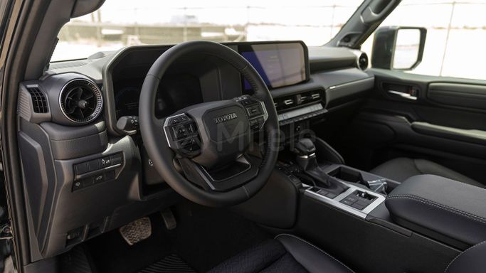 Новый Toyota Land Cruiser Prado 250 Series, 2.4 л, 2025 в Дубае от Milele Черный цвет. Other | AUTO.AE