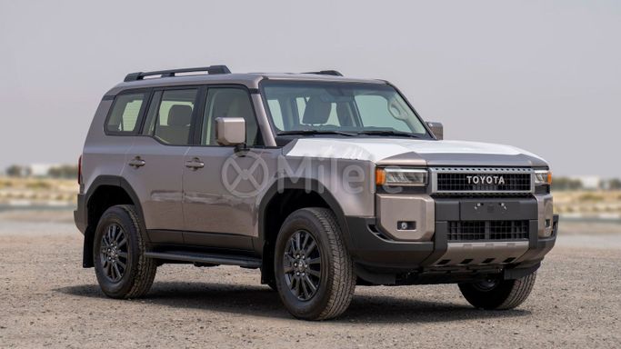 Новый Toyota Land Cruiser Prado 250 Series, 2.7 л, 2025 в Дубае от Milele Бронзовый цвет. Other | AUTO.AE