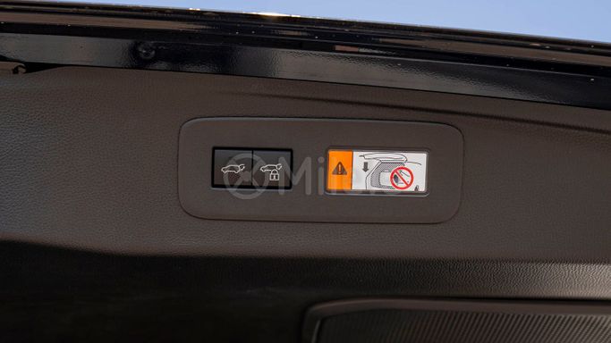 Новый Toyota Land Cruiser Prado 250 Series, 2.4 л, 2025 в Дубае от Milele Черный цвет. Other | AUTO.AE