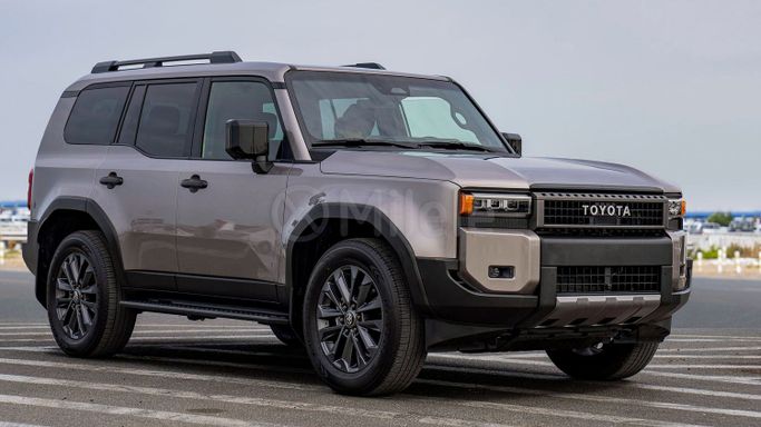 جديدة Toyota Land Cruiser Prado 250 Series, 2.4 l, 2024 في في دبي من Milele، اللون برونزي. أخرى | AUTO.AE